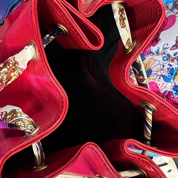 Louis Vuitton large Noe bucket Shoulder Bag. EUC. With COA - Picture 3 of 9